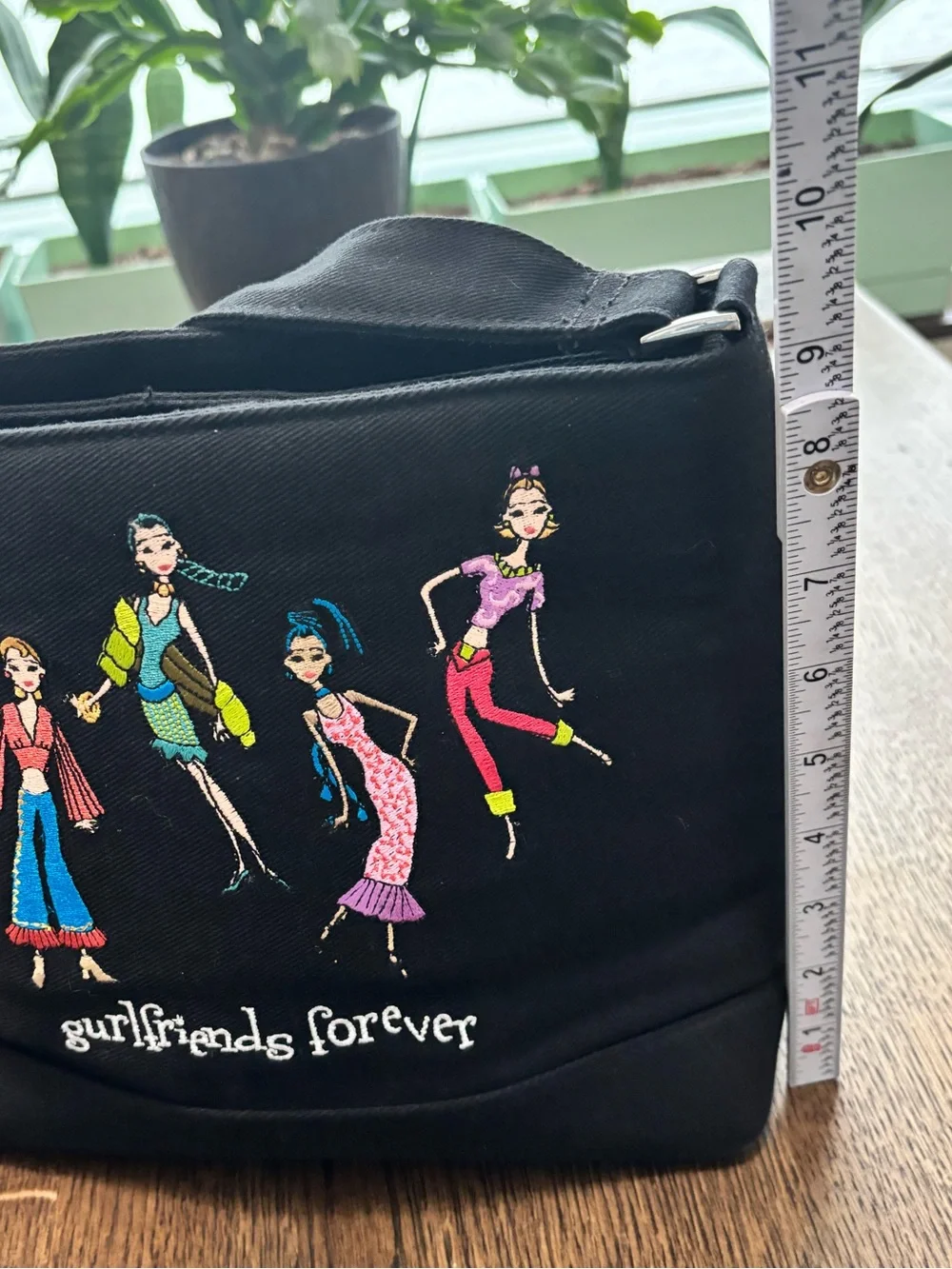 Gurlfriends stylish black